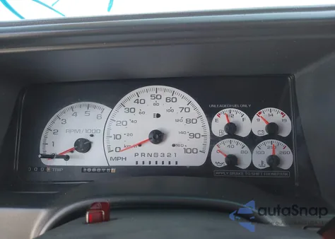 1997 Chevrolet C1500 Fleetside z USA, uszkodzony, nr VIN 1GBEC19R3VE139980